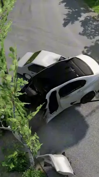 BeamNG Car Crashes & Extreme Physics clip 10